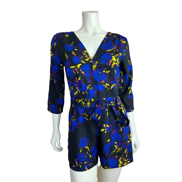 Yumi Kim Floral Printed Liz Romper Belted Midnight Carnation Black Blue Vneck S